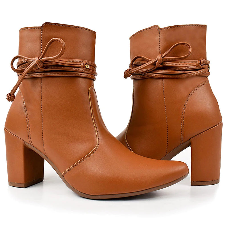 Bota Feminina Premium Bico Fino - Estilo marcante e cheia de personalidade