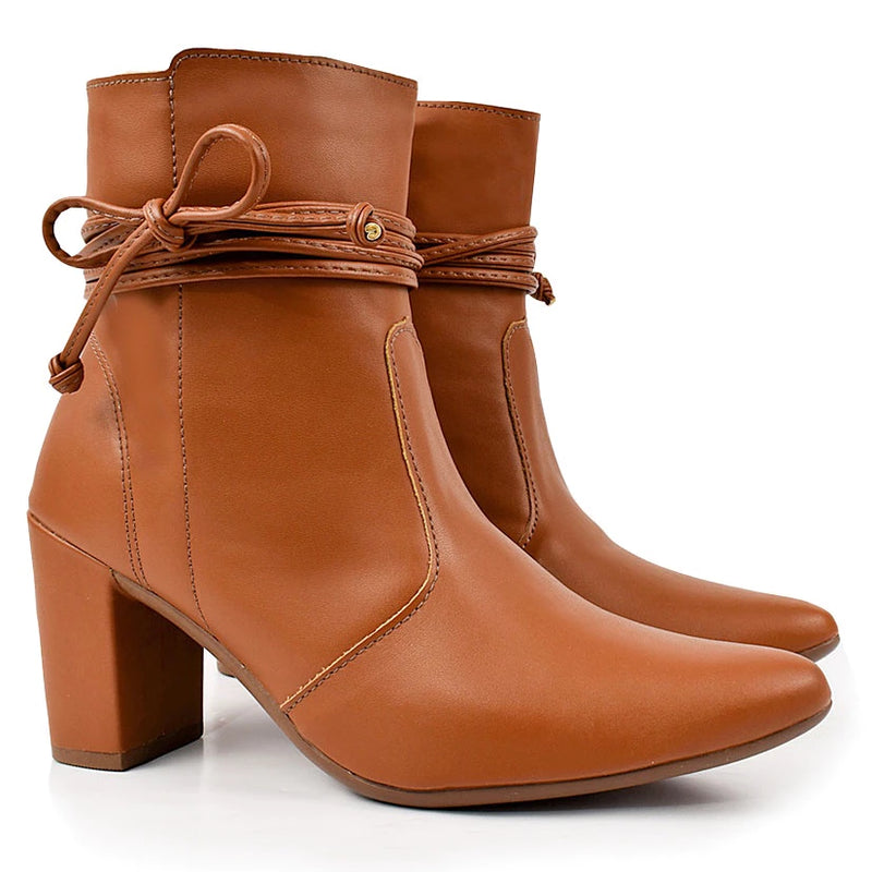 Bota Feminina Premium Bico Fino - Estilo marcante e cheia de personalidade