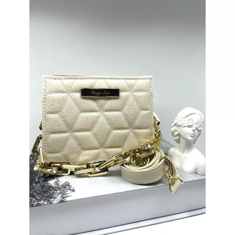 Bolsa Feminina Balada Vancouver Luxo - Design exclusivo que proporciona charme em qualquer ocasião