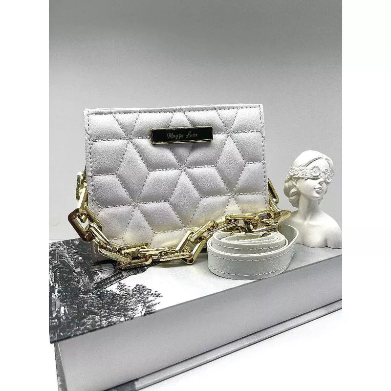 Bolsa Feminina Balada Vancouver Luxo - Design exclusivo que proporciona charme em qualquer ocasião