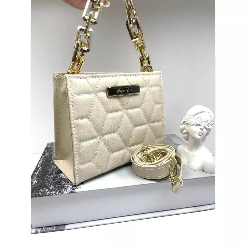 Bolsa Feminina Balada Vancouver Luxo - Design exclusivo que proporciona charme em qualquer ocasião